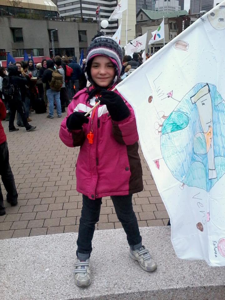 Être Métis, c'est aussi défendre la Terre-Mère. Eugénie Savard au Jour de la Terre, Montréal 2012.